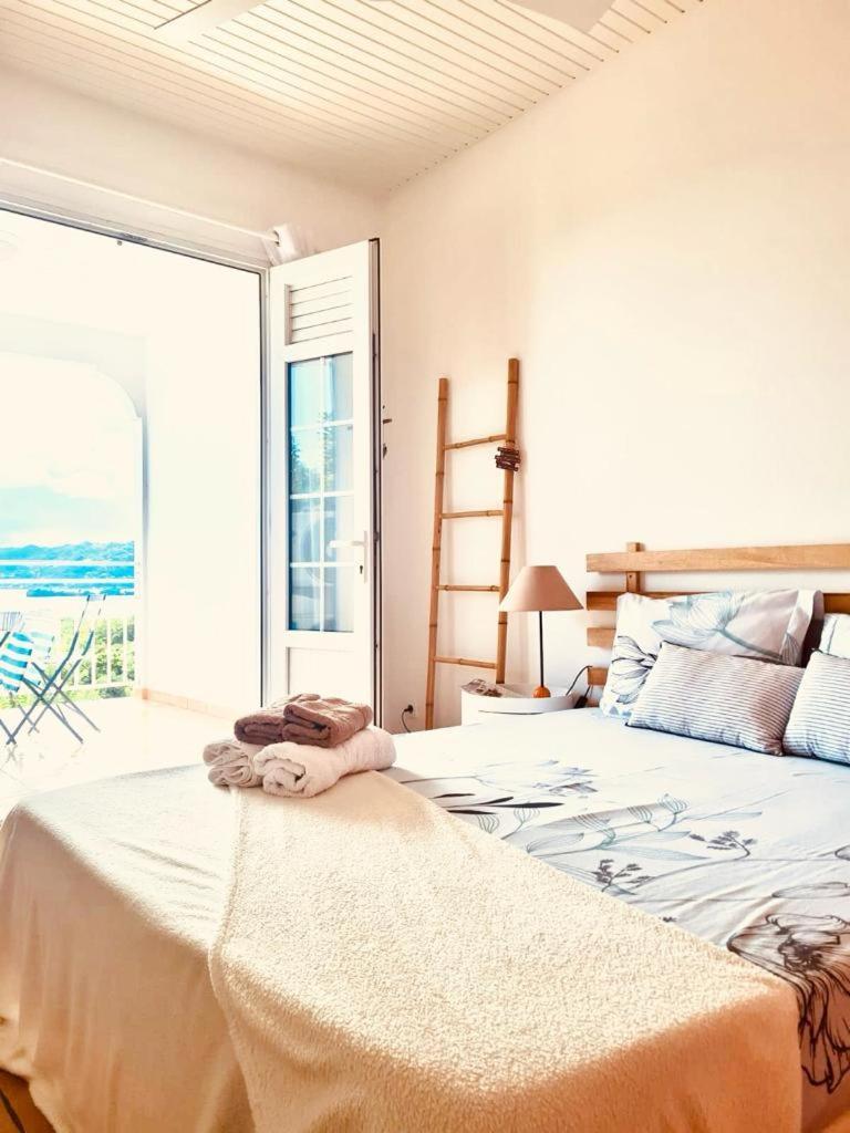 Villa Avec Vue T2 A T5 Duo De La Baie Le Robert Exteriör bild