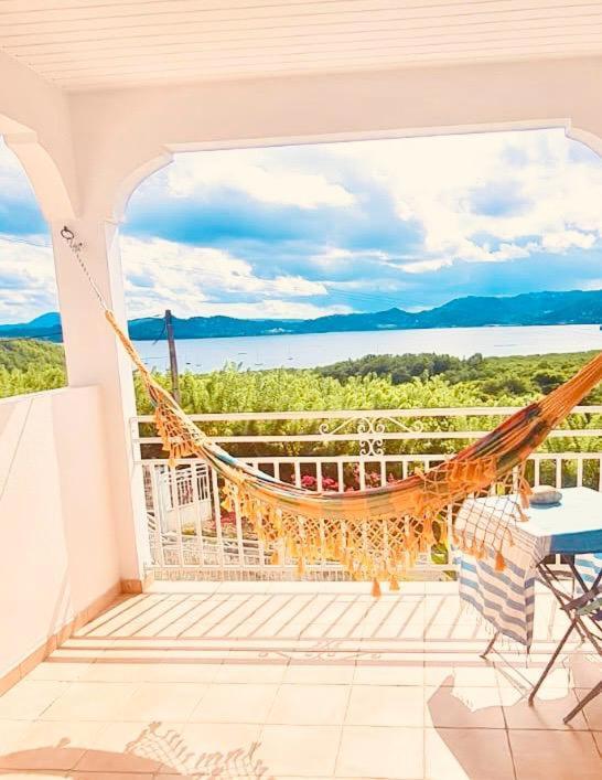 Villa Avec Vue T2 A T5 Duo De La Baie Le Robert Exteriör bild
