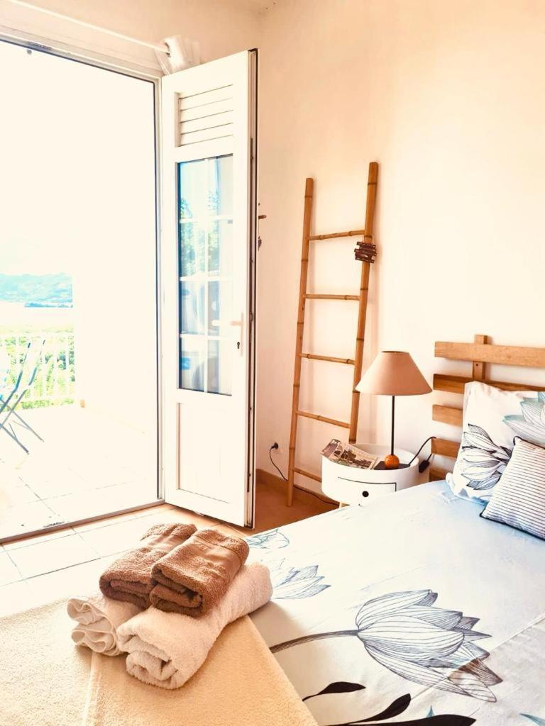 Villa Avec Vue T2 A T5 Duo De La Baie Le Robert Exteriör bild